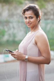 Actress Ramya Pandian Latest Stills (6)