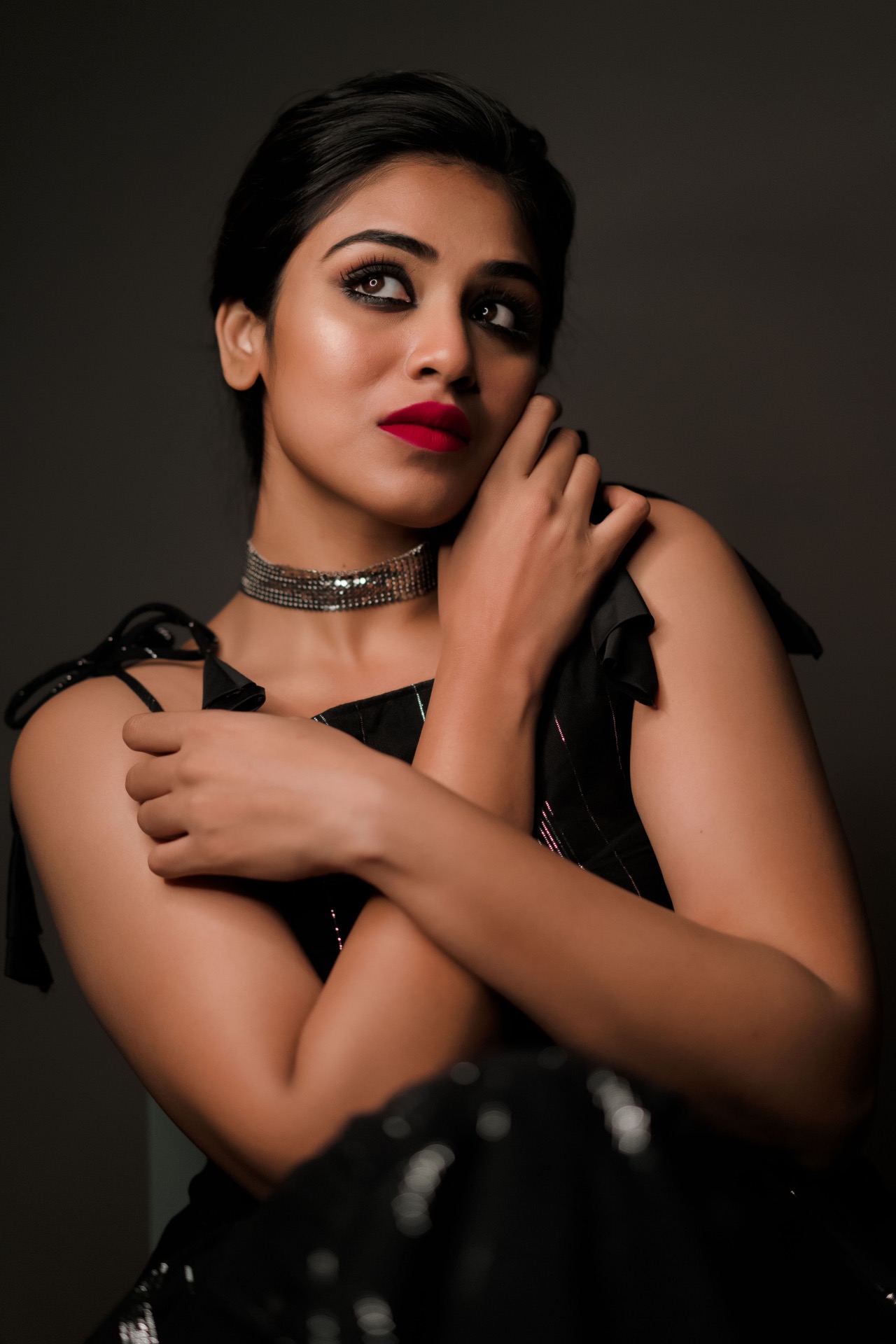 Actress Indhuja Stills (4)