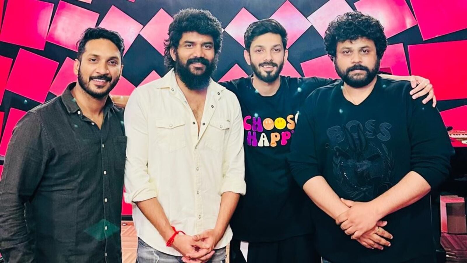 Kavin New Movie: 'டாடா' வெற்றி.. 'பீஸ்ட்' பட நடிகருடன் கைகோர்க்கும் கவின்.. கதாநாயகி யார் தெரியுமா?-kavin new movie after superhit dada to be directed by beast actor sathish the film ...