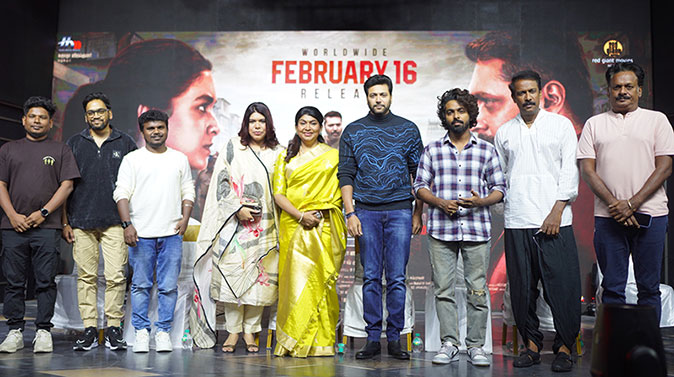 இரண்டு வேடங்களில் கொஞ்சம் கஷ்ட்டப்பட்டு நடித்திருக்கிறேன்! - 'சைரன்' படம் பற்றி நடிகர் ஜெயம் ரவி ஓபன் டாக்